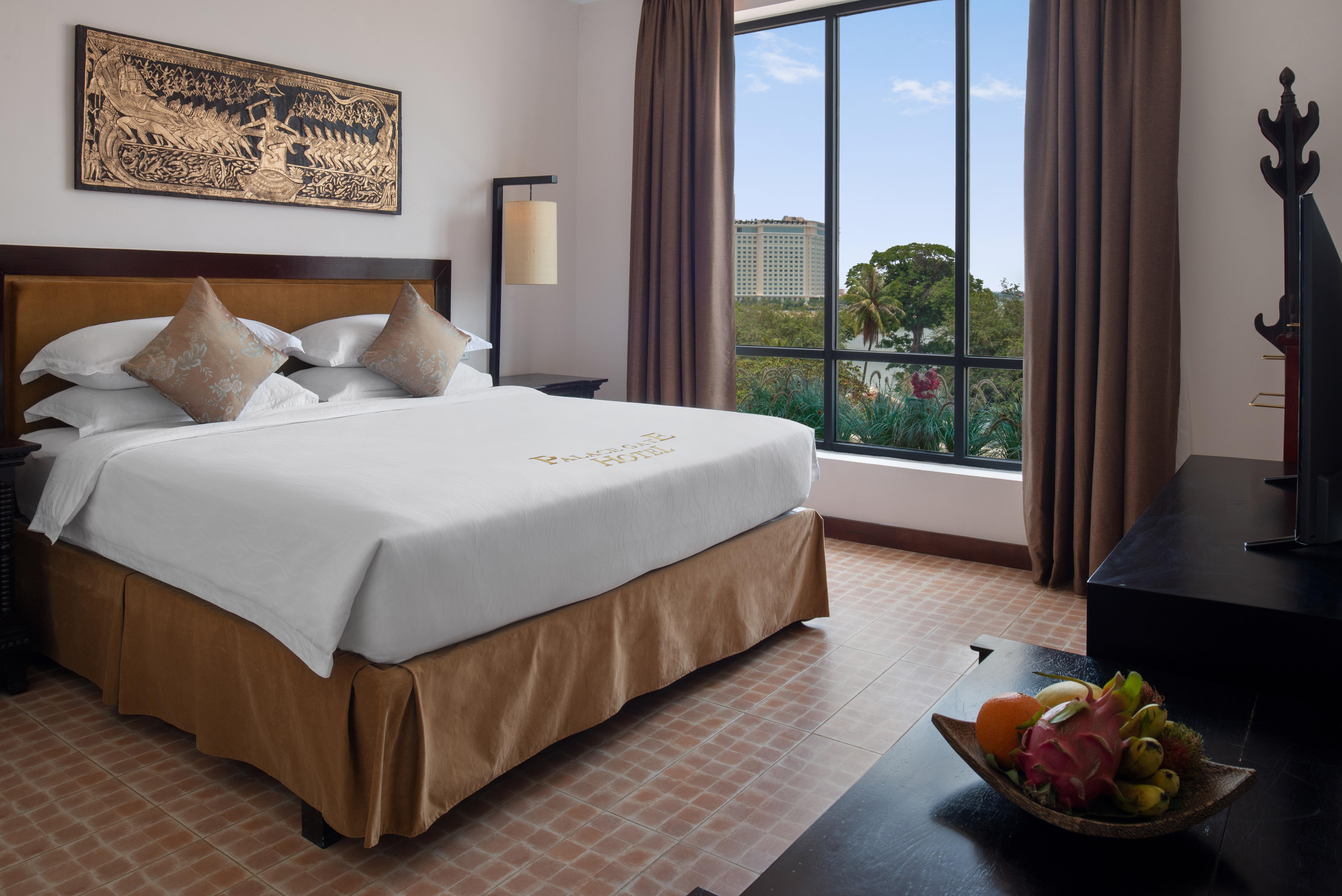 Palace Gate Hotel & Resort By Ehm Пном Пен Екстериор снимка Deluxe Room