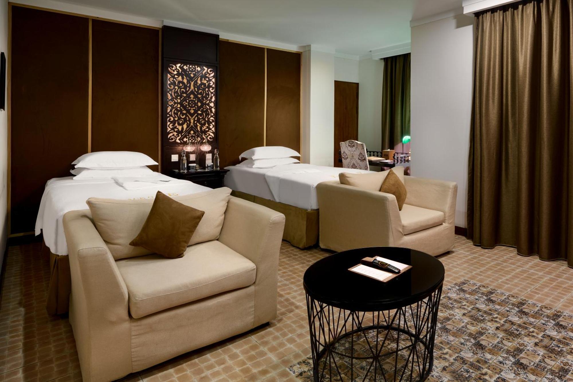 Palace Gate Hotel & Resort By Ehm Пном Пен Екстериор снимка Deluxe room